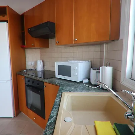 Daire Amelia Two Bedroom - 202 *