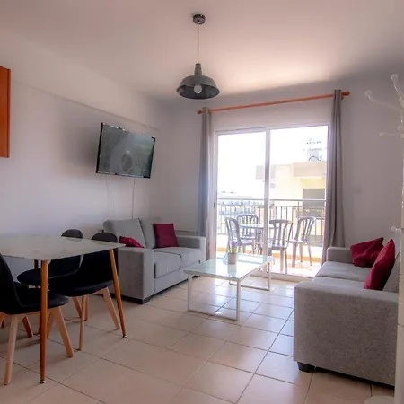 Amelia Two Bedroom - 202 Daire *