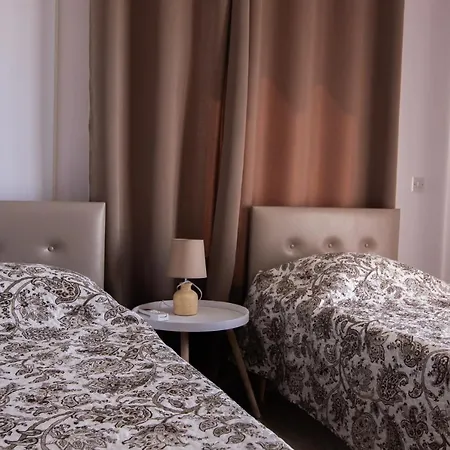 Lejlighed Amelia Two Bedroom - 202