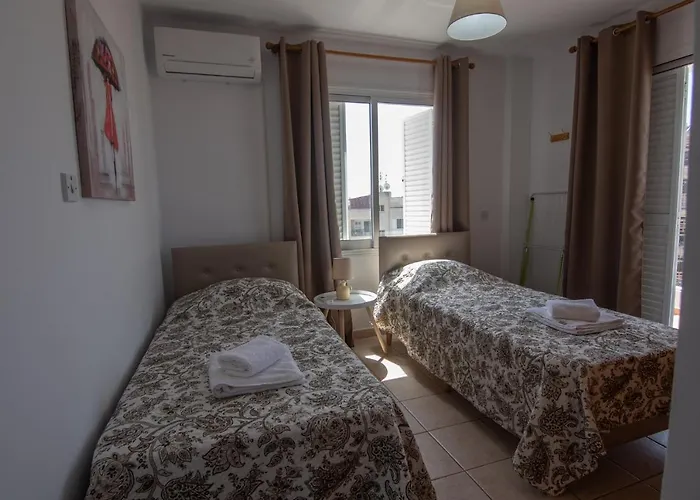 Amelia Two Bedroom - 202 Apartmán